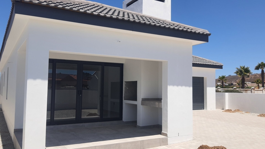 3 Bedroom Property for Sale in Sandy Point Beach Estate Western Cape